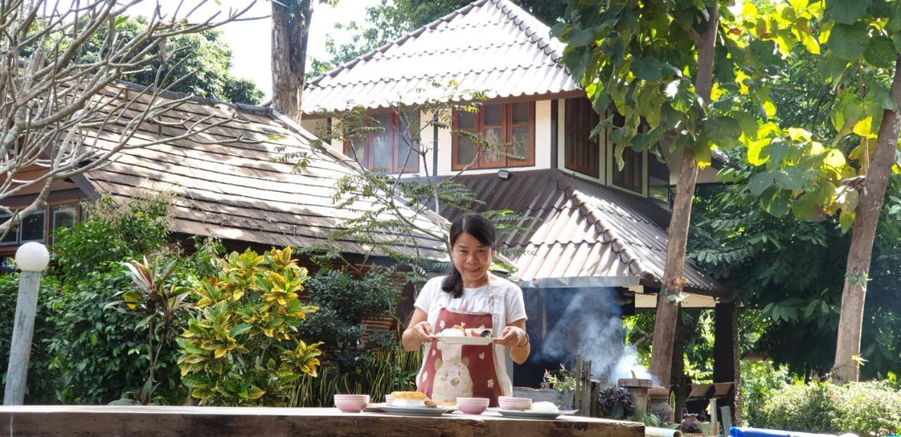 จำค่า ชาเลท์ บ้านพักสวนเกษตร Lampang Eksteriør billede